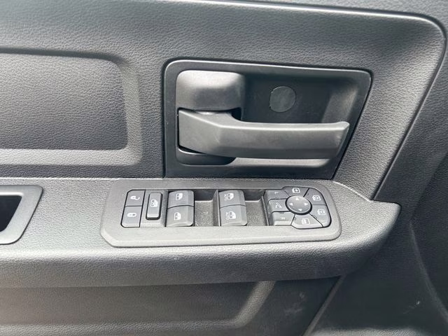 2026 Diamond Black Crystal Pearlcoat Ram 2500 Tradesman 4X4 Truck