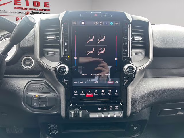 2026 Diamond Black Crystal Pearlcoat Ram 2500 Tradesman 4X4 Truck