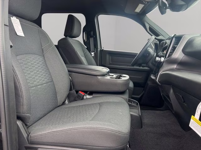 2026 Diamond Black Crystal Pearlcoat Ram 2500 Tradesman 4X4 Truck