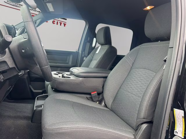 2026 Diamond Black Crystal Pearlcoat Ram 2500 Tradesman 4X4 Truck