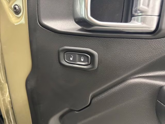 2026 41 Jeep Wrangler Willys 4X4 SUV