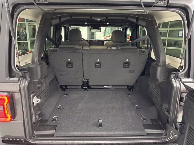 2026 Granite Crystal Metallic Clearcoat Jeep Wrangler Willys 4X4 SUV