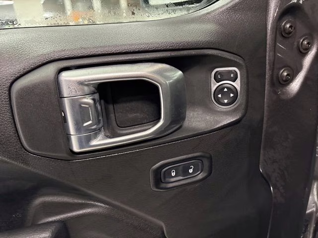 2026 Granite Crystal Metallic Clearcoat Jeep Wrangler Willys 4X4 SUV