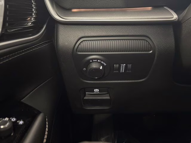 2026 Bright White Clearcoat Jeep Grand Wagoneer L 4x4 4X4 SUV