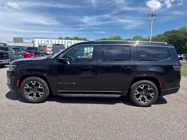 2023 Diamond Black Crystal Pearlcoat Jeep Wagoneer Series III 4X4 SUV