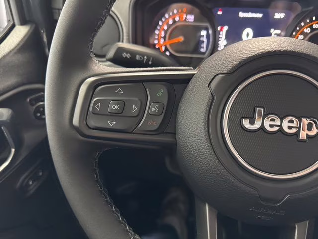 2026 Anvil Clearcoat Jeep Gladiator Sport S 4X4 Truck