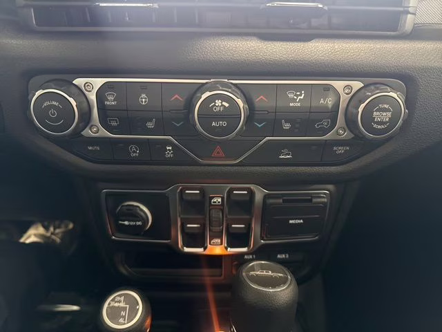 2026 '41 Jeep Gladiator Sport S 4X4 Truck