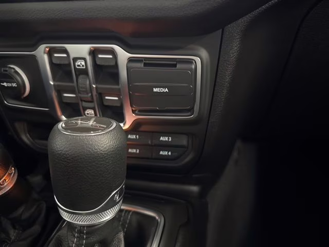 2026 '41 Jeep Gladiator Sport S 4X4 Truck