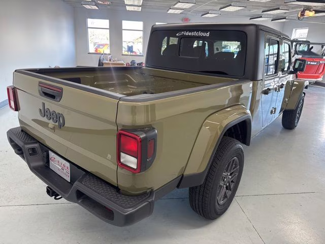 2026 '41 Jeep Gladiator Sport S 4X4 Truck