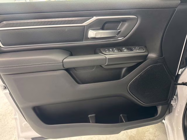 2026 Diamond Black Crystal Pearlcoat Ram 1500 Big Horn 4X4 Truck