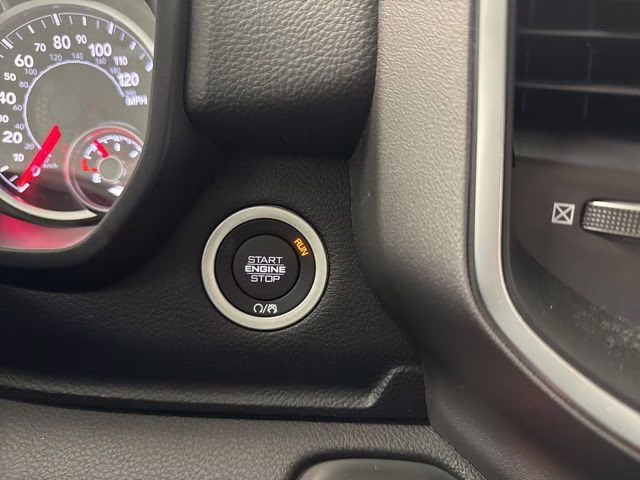 2026 Diamond Black Crystal Pearlcoat Ram 1500 Big Horn 4X4 Truck