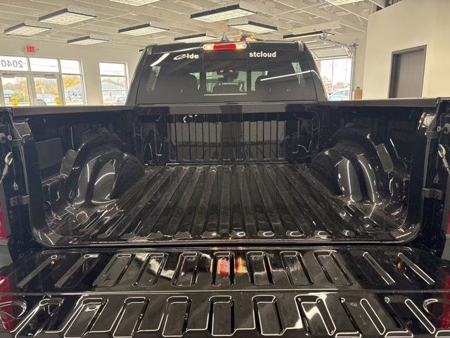 2026 Diamond Black Crystal Pearlcoat Ram 1500 Big Horn 4X4 Truck