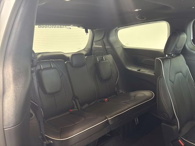 2026 Bright White Clearcoat Chrysler Pacifica Limited AWD Van