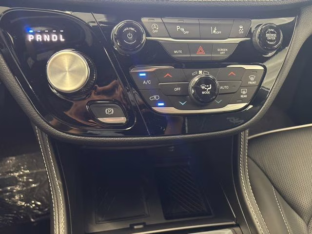 2026 Bright White Clearcoat Chrysler Pacifica Limited AWD Van