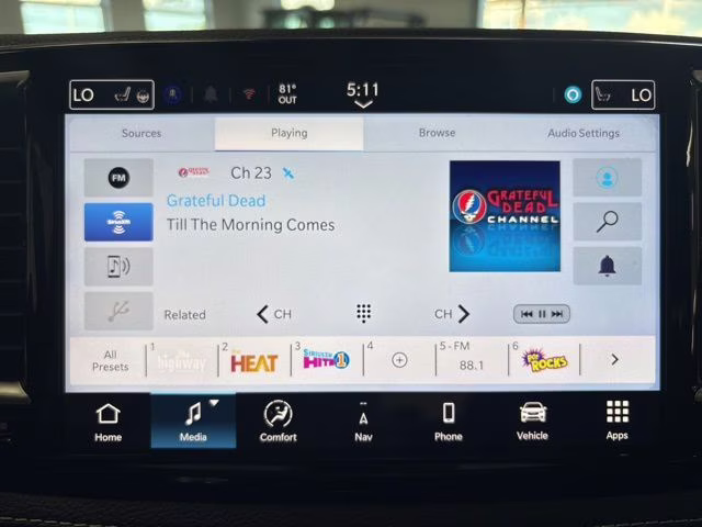 2026 Bright White Clearcoat Chrysler Pacifica Limited AWD Van