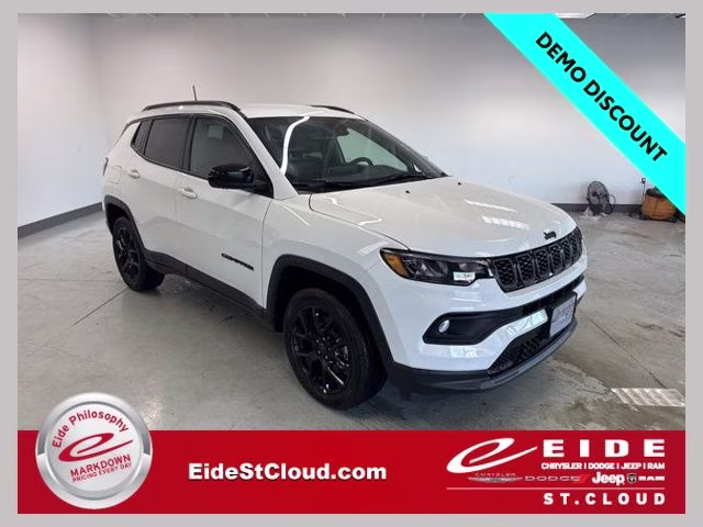2026 Bright White Clearcoat Jeep Compass Latitude 4X4 SUV
