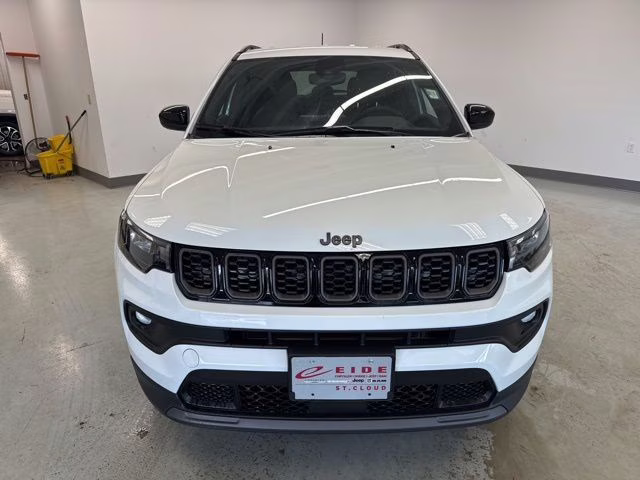 2026 Bright White Clearcoat Jeep Compass Latitude 4X4 SUV