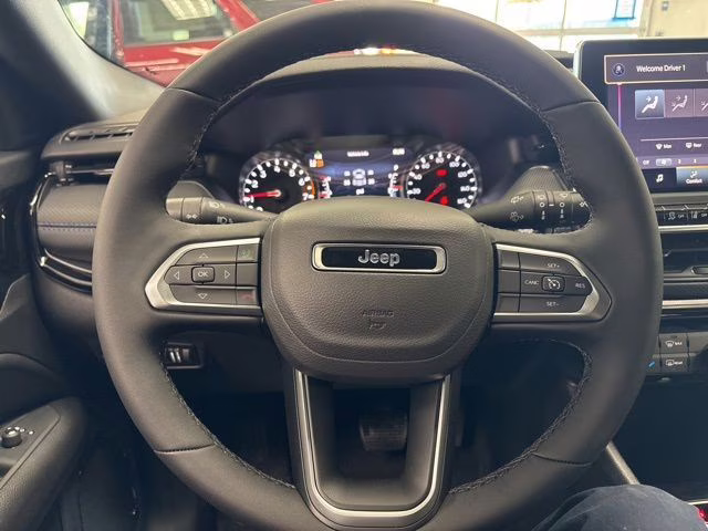 2026 Bright White Clearcoat Jeep Compass Latitude 4X4 SUV