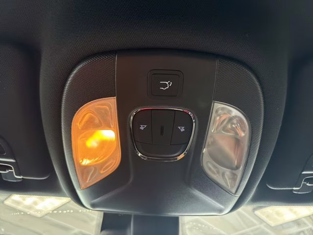 2026 Diamond Black Crystal Pearlcoat Jeep Compass Latitude 4X4 SUV