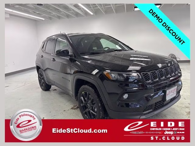 2026 Diamond Black Crystal Pearlcoat Jeep Compass Latitude 4X4 SUV
