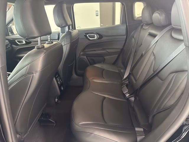 2026 Bright White Clearcoat Jeep Compass Limited 4X4 SUV