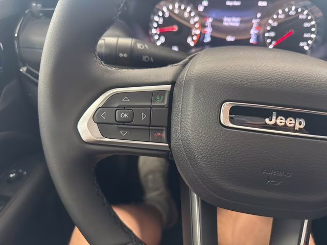 2026 Bright White Clearcoat Jeep Compass Limited 4X4 SUV