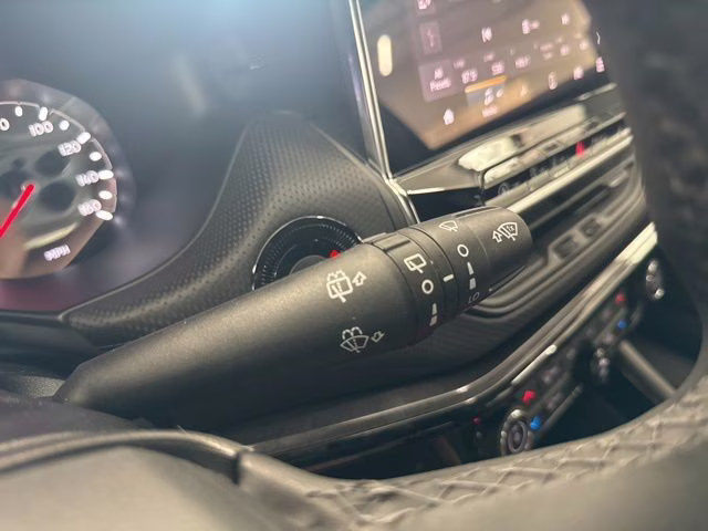 2026 Bright White Clearcoat Jeep Compass Limited 4X4 SUV