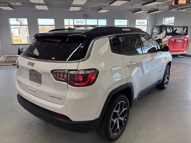 2026 Bright White Clearcoat Jeep Compass Limited 4X4 SUV