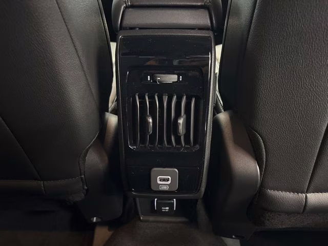 2026 Diamond Black Crystal Pearlcoat Jeep Compass Limited 4X4 SUV