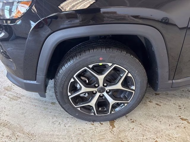 2026 Diamond Black Crystal Pearlcoat Jeep Compass Limited 4X4 SUV