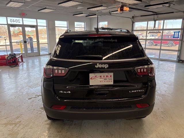 2026 Diamond Black Crystal Pearlcoat Jeep Compass Limited 4X4 SUV