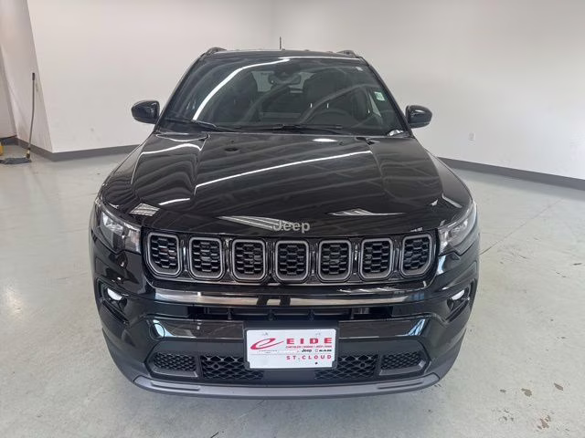 2026 Diamond Black Crystal Pearlcoat Jeep Compass Limited 4X4 SUV