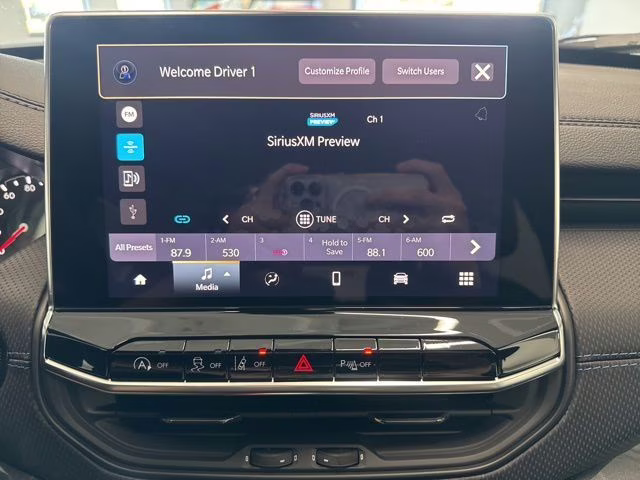 2026 Bright White Clearcoat Jeep Compass Limited 4X4 SUV