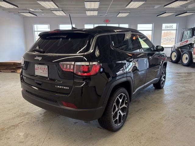 2026 Diamond Black Crystal Pearlcoat Jeep Compass Limited 4X4 SUV