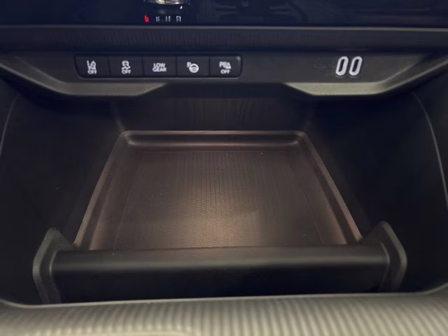 2026 Bright White Clearcoat Jeep Cherokee Overland 4X4 SUV