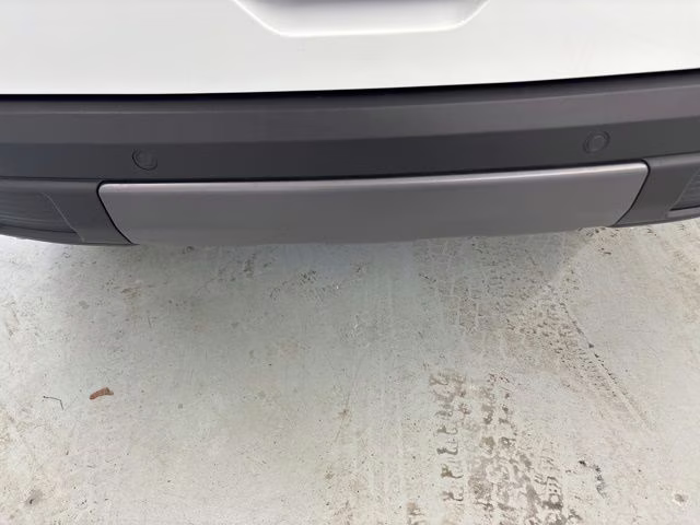 2026 Bright White Clearcoat Jeep Cherokee Overland 4X4 SUV