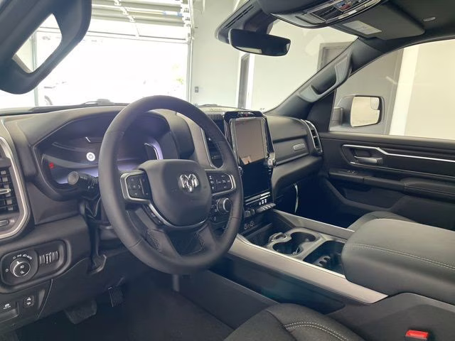 2026 Diamond Black Crystal Pearlcoat Ram 1500 Big Horn 4X4 Truck