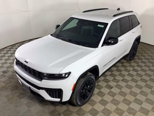 2026 Bright White Clearcoat Jeep Grand Cherokee Altitude 4X4 SUV