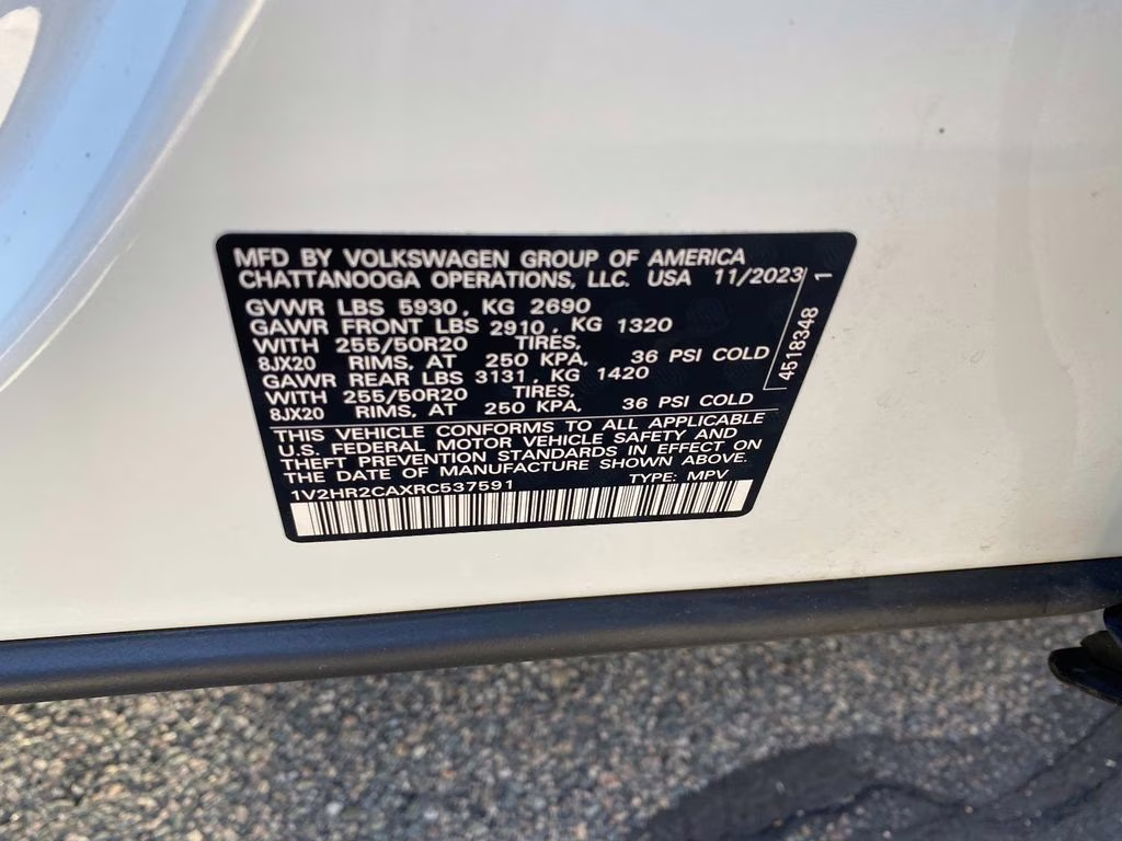 2024 White Volkswagen Atlas 2.0T SE w/Technology AWD SUV