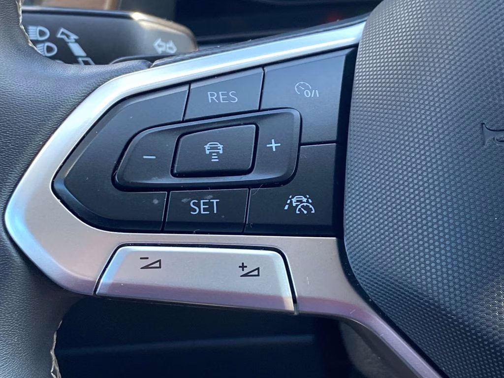 2024 White Volkswagen Atlas 2.0T SE w/Technology AWD SUV