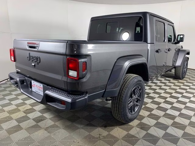 2026 Granite Crystal Metallic Clearcoat Jeep Gladiator Sport S 4X4 Truck
