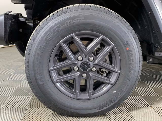 2026 Granite Crystal Metallic Clearcoat Jeep Gladiator Sport S 4X4 Truck