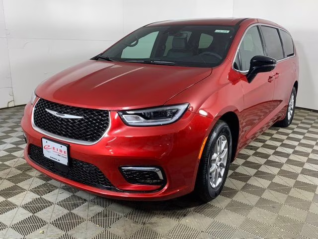 2026 Red Hot Pearlcoat Chrysler Pacifica Select FWD Van