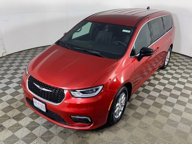 2026 Red Hot Pearlcoat Chrysler Pacifica Select FWD Van