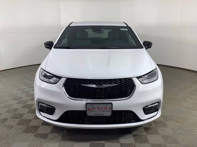 2026 Bright White Clearcoat Chrysler Pacifica Select FWD Van