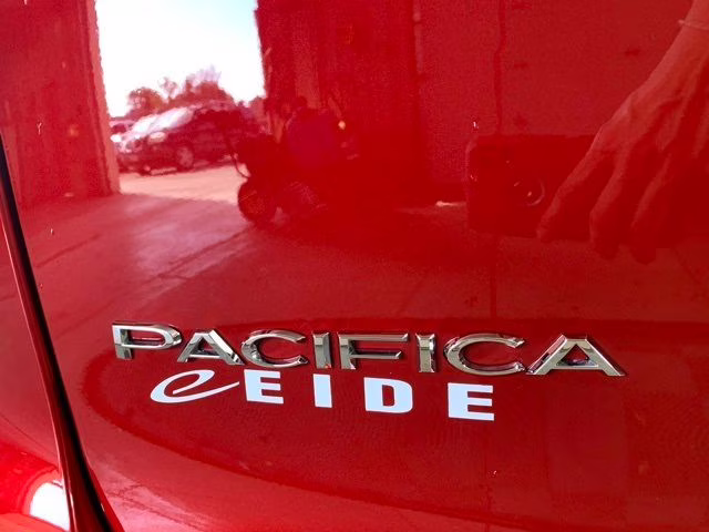 2026 Red Hot Pearlcoat Chrysler Pacifica Select AWD AWD Van
