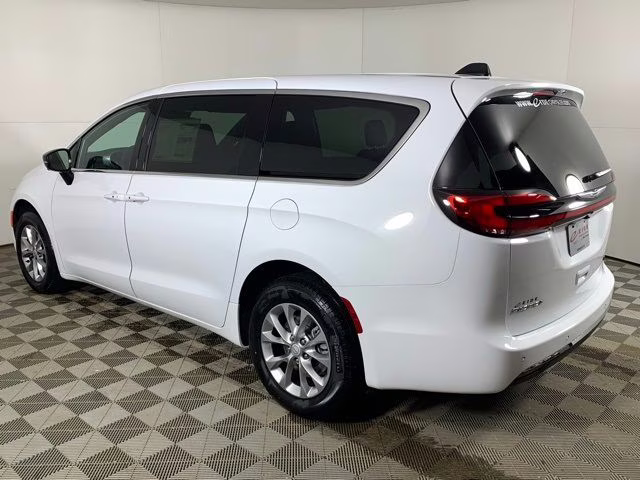 2026 Bright White Clearcoat Chrysler Pacifica Select AWD AWD Van
