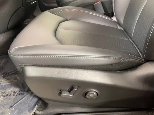 2026 Red Hot Pearlcoat Chrysler Pacifica Select AWD AWD Van