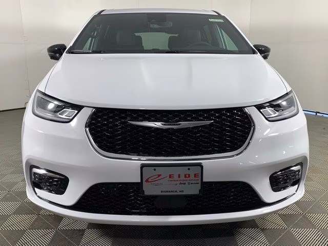 2026 Bright White Clearcoat Chrysler Pacifica Select AWD AWD Van