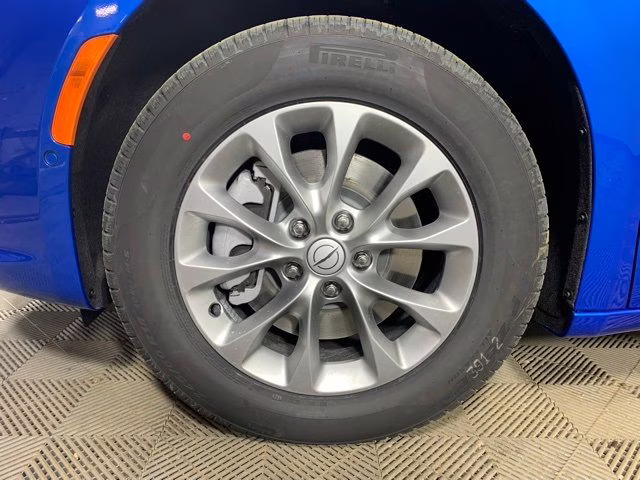 2026 Hydro Blue Pearlcoat Chrysler Pacifica Select AWD AWD Van